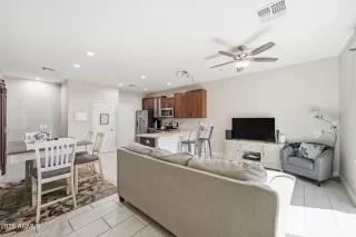 Photo #3: 7006467 Listing 