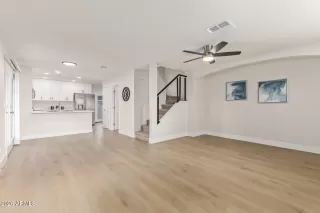 Photo #3: 7006530 Listing