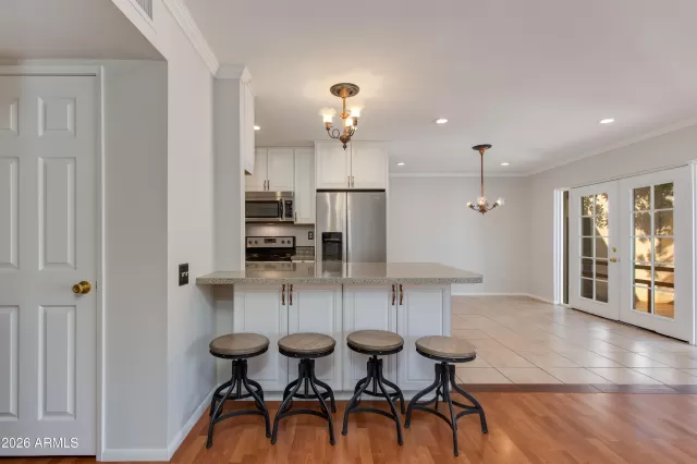 MLS: 7006591 Condo For Sale