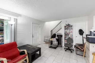 Photo #5: 7006907 Listing