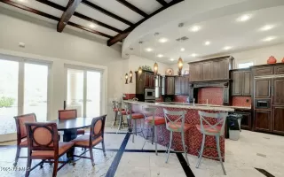 Photo #5: 7006960 Listing 