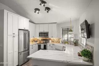 Photo #6: 7007579 Listing 