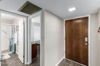 Photo #4: 7007801 Listing 