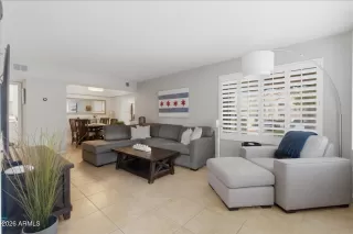 Photo #3: 7007937 Listing 