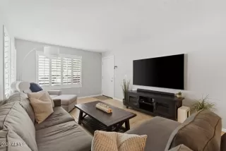 Photo #4: 7007937 Listing 