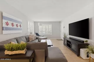 Photo #5: 7007937 Listing 