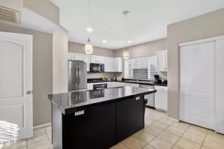 Photo #3: 7008069 Listing 