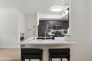 Photo #5: 7008136 Listing 