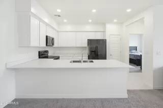 Photo #6: 7008250 Listing 