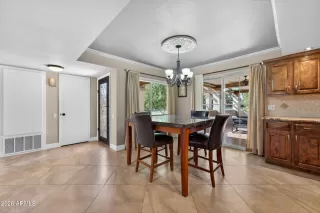 Photo #5: 7008282 Listing 