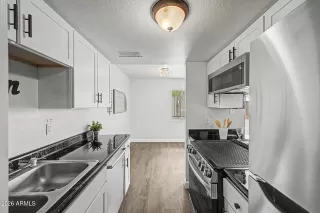 Photo #3: 7008365 Listing 