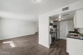 Photo #5: 7008365 Listing 