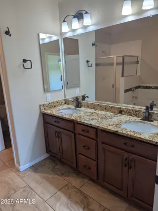 Photo #5: 7008867 Listing 