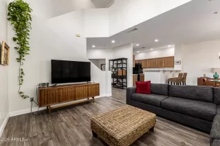 Photo #6: 7009087 Listing 