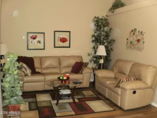 Photo #4: 7009098 Listing 