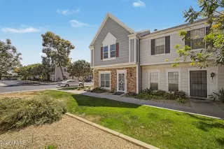 Photo #2: 7009458 Listing