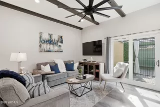 Photo #3: 7009464 Listing