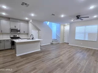 Photo #4: 7009557 Listing