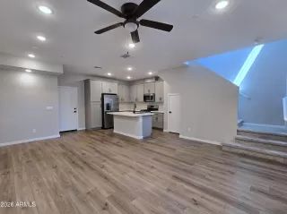 Photo #6: 7009557 Listing