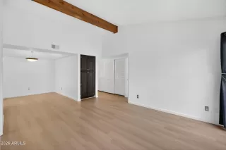 Photo #6: 7009643 Listing