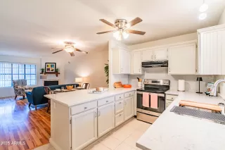 Photo #3: 7009650 Listing