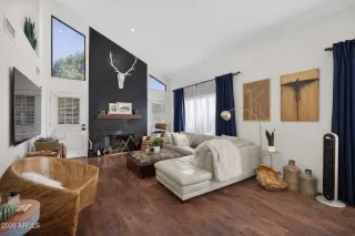 Browse active condo listings in HEATHERBROOK SQUARE