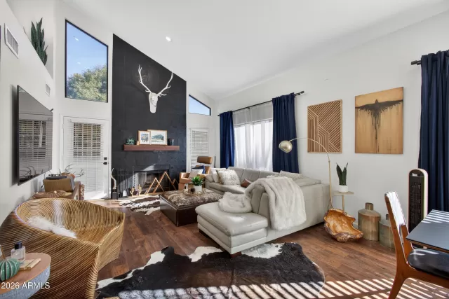 MLS: 7009768 Condo For Sale