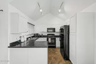 Photo #1: 7010380 Listing 