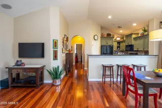 Photo #4: 7010615 Listing 