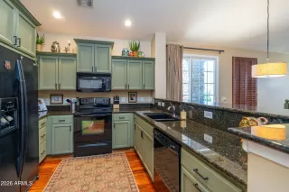 Photo #6: 7010615 Listing 