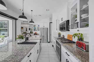 Photo #4: 7011047 Listing