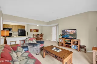 Photo #5: 7011207 Listing