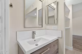 Photo #4: 7011605 Listing 