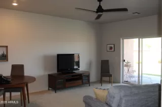 Photo #4: 7011618 Listing