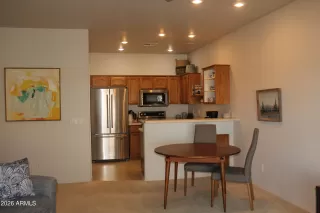 Photo #5: 7011618 Listing