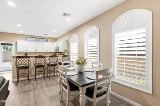 Photo #5: 7011684 Listing 