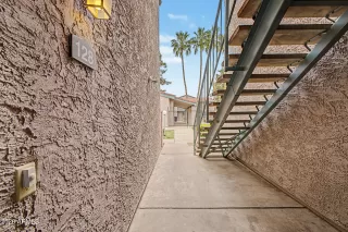 Photo #3: 7011872 Listing