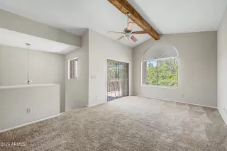 Photo #6: 7012106 Listing