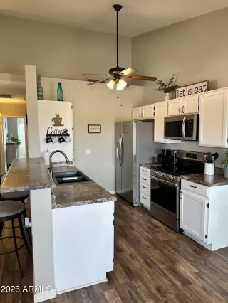 Photo #1: 7012129 Listing 