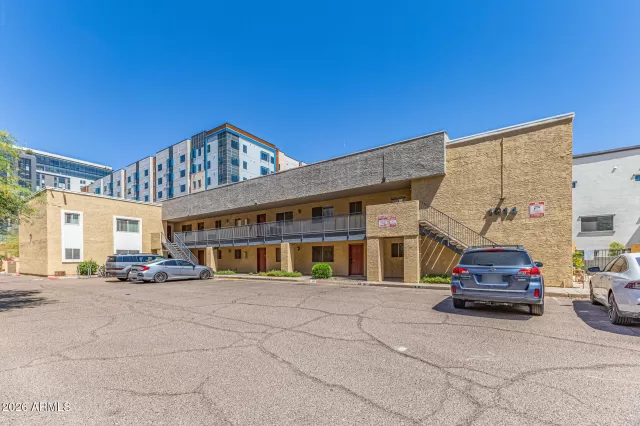 MLS: 7012147 Condo For Sale