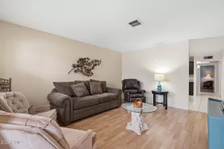 Photo #3: 7012343 Listing 