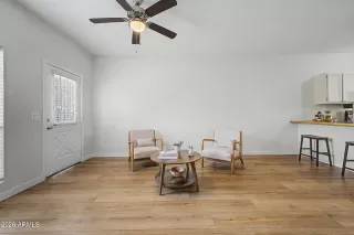 Photo #4: 7012423 Listing