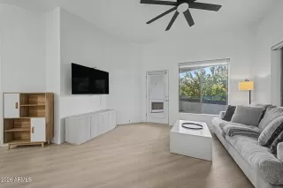 Photo #5: 7012460 Listing