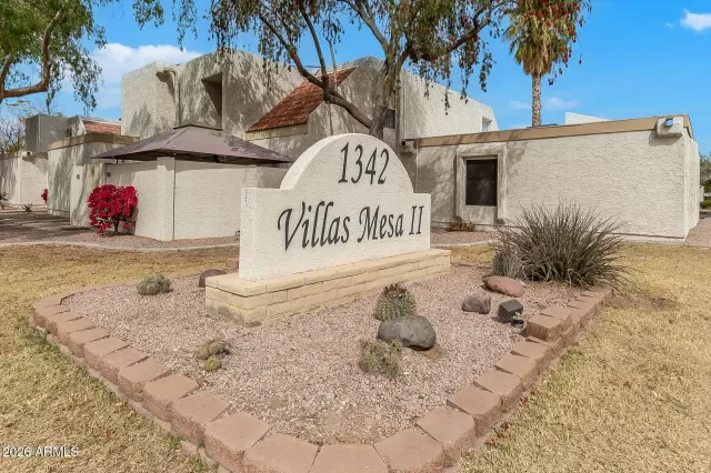 MLS: 7012498 Condo For Sale