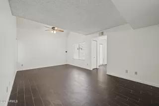 Photo #2: 7012498 Listing 