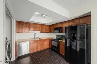 Photo #5: 7012498 Listing 
