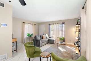 Photo #5: 7012603 Listing