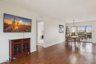 Photo #6: 7012690 Listing