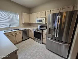 Photo #3: 7012733 Listing 