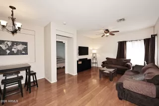 Photo #5: 7012733 Listing 